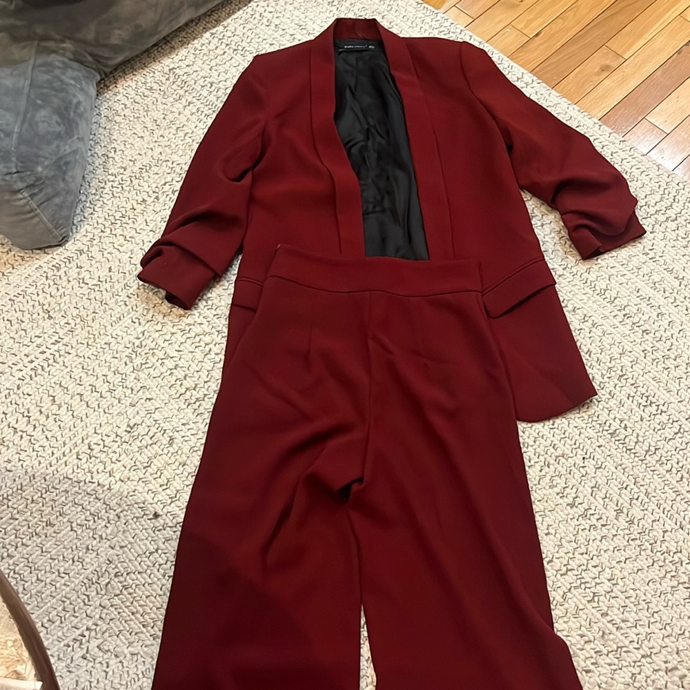 Ensemble dark red deal from zara oversized blazer and matching pants size XS
